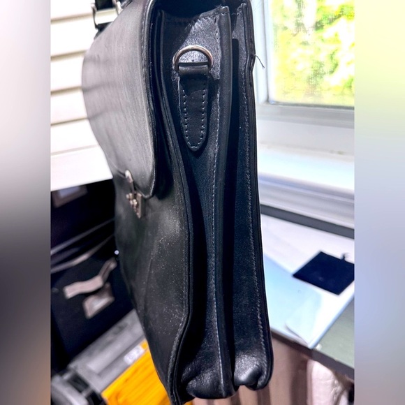 🖤 Exquisite Vintage One Of A Kind ROOTS Black Leather Briefcase or Laptop Bag - Picture 10 of 16